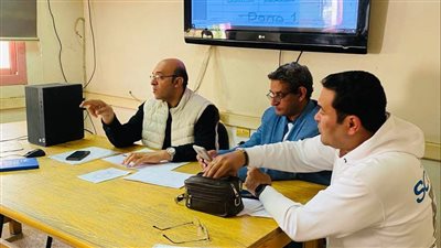 وكيل صحة سوهاج يجتمع بالإدارة العامة للطب العلاجي لمناقشة أداء المستشفيات