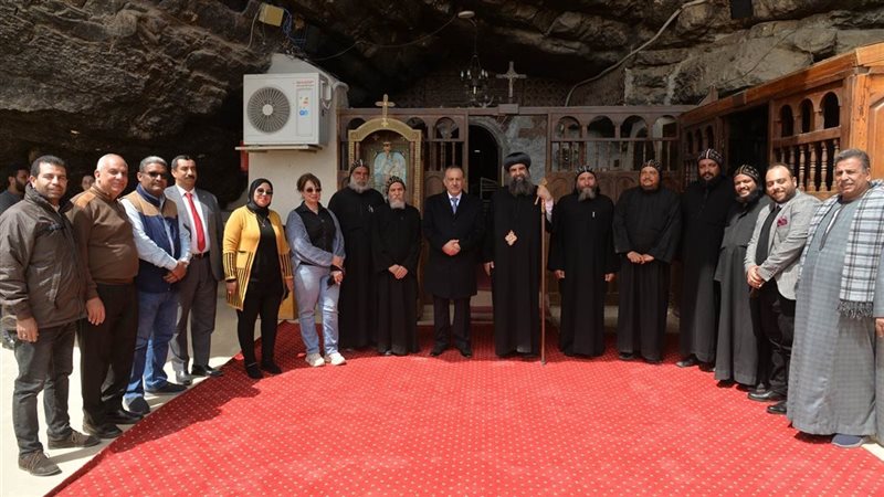 محافظ أسيوط يتفقد
