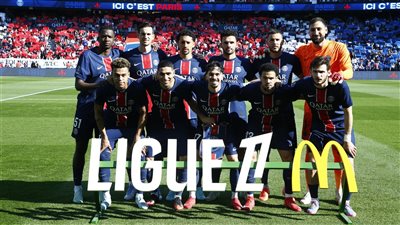 باريس سان جيرمان يفوز على أنجيه ويتوج بلقب الدوري الفرنسي 