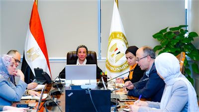 وزيرة البيئة تناقش استراتيجية حماية الطيور المهاجرة وتوجه بإنشاء وحدة خاصة للحفاظ عليها