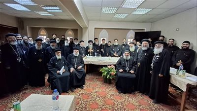 الأنبا مارتيوس يناقش ترتيبات الخدمة في كنائس شرق السكة الحديد