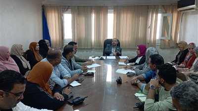 سكرتير عام مساعد دمياط يناقش معوقات منظومة المراكز التكنولوجية وترخيص المحال العامة