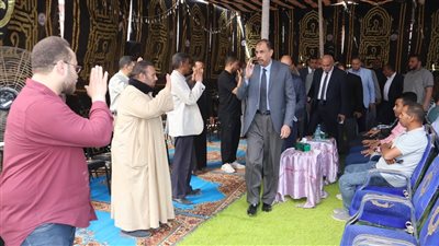 محافظ سوهاج وأعضاء مجلس النواب يقدمون العزاء لأسرة النائبة رقية الهلالي