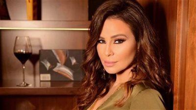 كارول سماحة تعزي كارمن لبس في وفاة والدتها