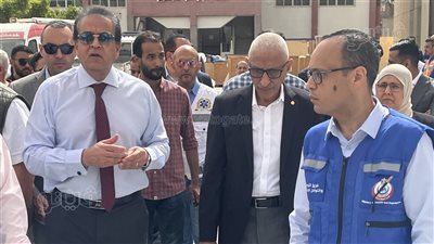 محافظ شمال سيناء يستقبل وزير الصحة أثناء تفقده مستشفى العريش 