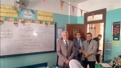 وكيل التعليم بالإسماعيلية يتفقد عددًا من مدارس إدارة شمال (صور) 
