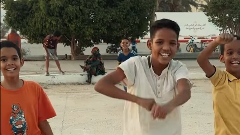 أطفال موريتانين تشجع