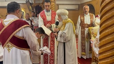  الأنبا دانيال يرسم شمامسة جددا للخدمة في إيبارشية المعادي