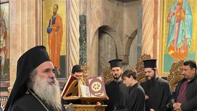  المطران عطا الله حنا من كنيسة القيامة: صلوا من أجل غزة في أسبوع الآلام