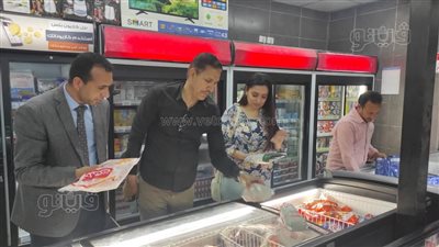 محافظ المنيا يوجه باستمرار الحملات التفتيشية والرقابية على الأسواق