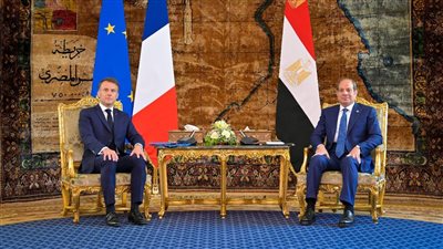 السيسي وماكرون يحضران جلسة حوارية عن الشراكة المصرية الفرنسية