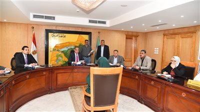 فرص عمل وعلاج على نفقة الدولة في لقاء خدمة المواطنين بالفيوم