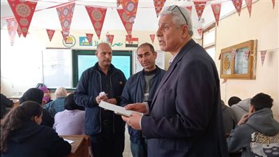 إحالة 7 معلمين في دمياط للشئون القانونية بسبب مخالفات إدارية 