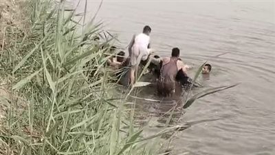 إصابة 3 أشخاص في حادث سقوط سيارة ببحر حسن واصف بالفيوم