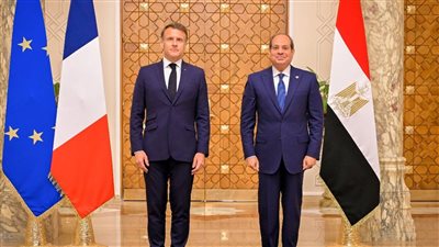  السيسي: حريصون على توطين الصناعات المرتبطة بالنقل وزيادة نسبة المكون المحلي 