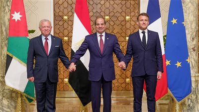 6 صور ترصد تفاصيل القمة المصرية الفرنسية الأردنية بشأن غزة