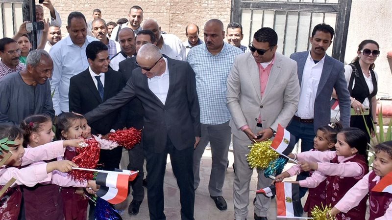 أثناء الافتتاح 