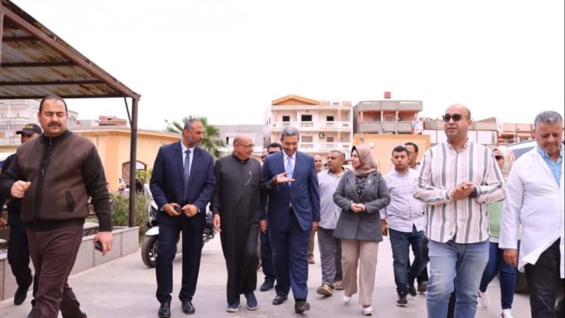 محافظ دمياط في جولة