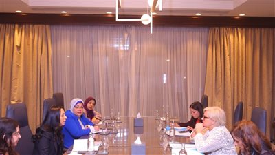 وزيرة التضامن تلتقي وزيرة العمل والصحة والتضامن وشئون العائلة الفرنسية