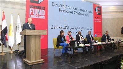 نقيب المعلمين: مصر واحة الأمان ومنبع العطاء واستقبلت 100 ألف وافد بمدارسها الحكومية