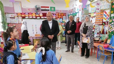 وكيل تعليم الدقهلية يوجه بتوفير بيئة تربوية سليمة وتفعيل الأنشطة خلال جولة بمدارس دكرنس