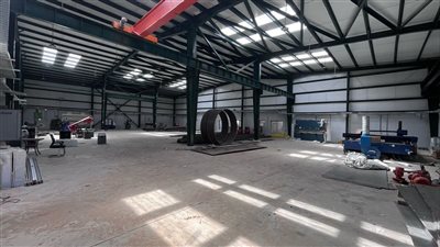 البيئة تتابع الأعمال الإنشائية لمدينة معالجة المخلفات بالعاشر من رمضان