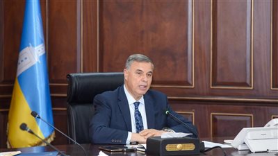 محافظ الإسكندرية: تشكيل لجنة لإزالة التعديات من الشوارع الجانبية لشارع خالد بن الوليد