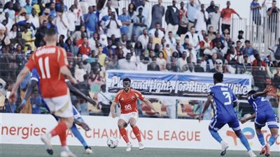 محاولات حمراء، استمرار التعادل السلبي بين الأهلي والهلال بعد 30 دقيقة 