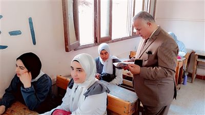 إحالة مدير مدرسة والعاملين بها بالفيوم للتحقيق بسبب التقصير في العمل