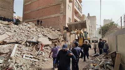 محافظ أسيوط: تشكيل لجنة هندسية عاجلة لمعاينة العقار المنهار وفحص المباني المجاورة 