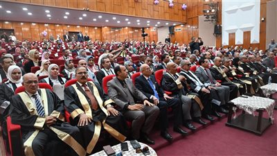 تكريم 1200 من علماء جامعة الفيوم في احتفالية عيد العلم الـ 17