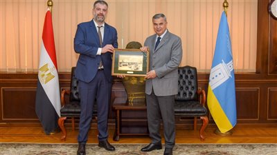 محافظ الإسكندرية يستقبل القنصل الروسي لبحث سبل تعزيز التعاون المشترك