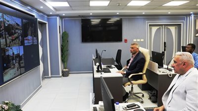 محافظ أسوان: 50 ألف جنيه غرامة وإغلاق لمدة شهر للمحل المخالف لخطوط التنظيم (صور) 