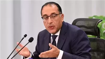 الحكومة تضع سيناريوهات للتعامل مع حرب الرسوم الجمركية.. رئيس الوزراء: شهدنا موجات لخروج الأموال الساخنة وندعم السعر المرن للدولار.. مدبولي: لا تخفيف لأحمال الكهرباء وهذا موقف تحريك أسعار الوقود