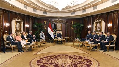 وزير الداخلية يبحث مع مفوض الهجرة بالاتحاد الأوروبى سبل تعزيز التعاون المشترك