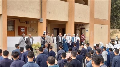 وكيل تعليم الشرقية يتفقد مدارس إدارة فاقوس
