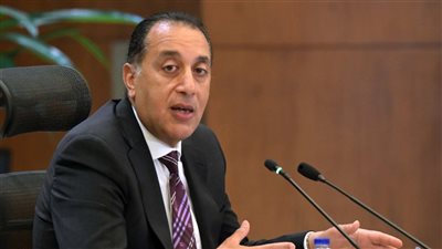 مدبولي: أرقام توريد القمح ببداية الموسم مبشرة والدولة تقدم دعمًا للفلاحين