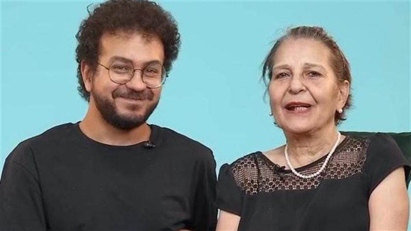 حنان يوسف ونجلها