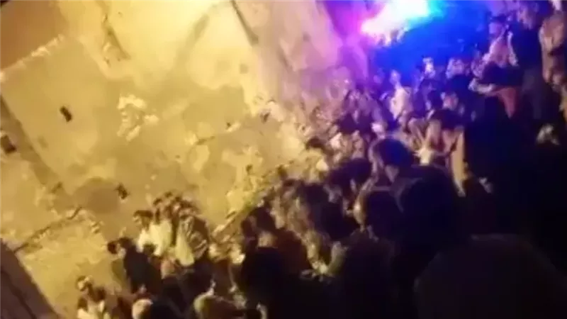 انهيار جزئي بزاوية