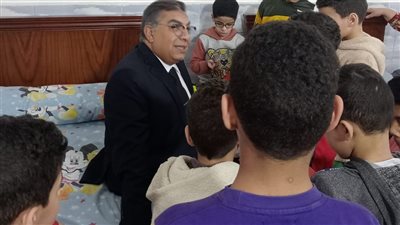 محافظ الدقهلية يزور دار أيتام بالمنصورة: احنا أهلكم وراحتكم ورعايتكم مسئوليتي 