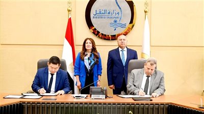 النقل توقع عقود تطوير 100 جرار سكك حديدية مع شركة أمريكية