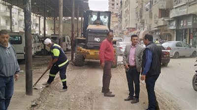 محافظ الدقهلية يتابع تنفيذ حملة نظافة بحي شرق المنصورة