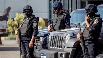 أغلق الأبواب وغير خط سيره، فتاة تتهم سائق سيارة تطبيق شهير بمحاولة خطفها بالمقطم