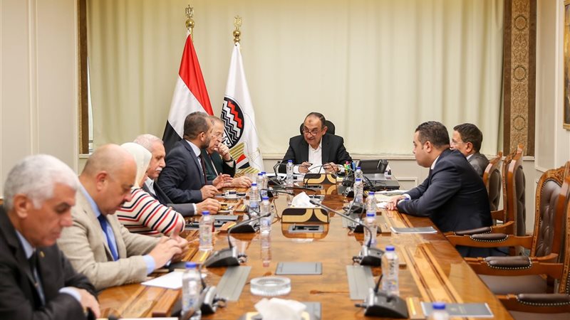 لقاء وفد من الاتحاد