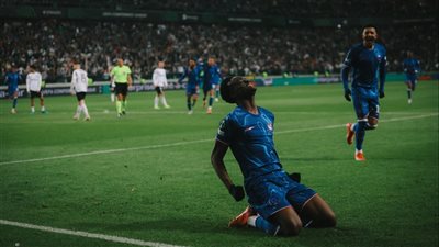 تشيلسي ينجو من الخسارة ويخطف تعادلا من إبسويتش 2/2 في الدوري الإنجليزي 