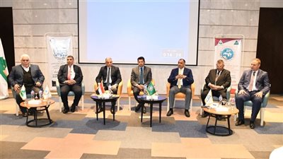 أشرف صبحي ومحافظ الاسماعيلية يفتتحان ملتقى الشباب العربي للسياحة الشبابية والأسفار 