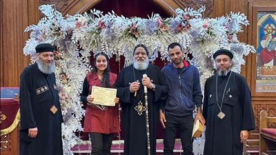 الأنبا ميخائيل يشهد حفل تخرّج كورس المشورة بكنيسة السيدة العذراء بحلوان