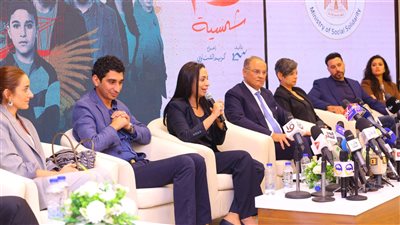 وزيرة التضامن الاجتماعي تكرم نجوم وصناع مسلسل لام شمسية (صور)