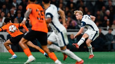 توتنهام يتعادل مع فرانكفورت 1/1 في الدوري الأوروبي