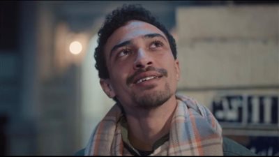أحمد غزي يكشف سر بكائه قبل مسلسل قهوة المحطة وقصة تمثيله في إنجلترا (فيديو)